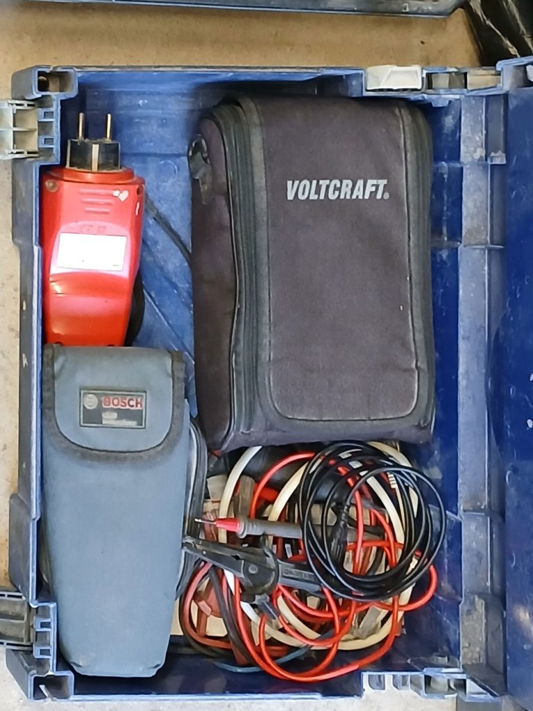 le guillant électricité caisse à outils pour dépannage